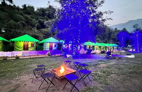 Gadherni Hotel | Himalayan Root Swiss Cottage Tents - Camping with Bonfire