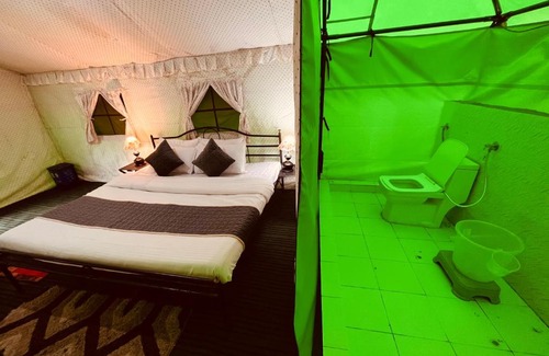 Gadherni Hotel | Himalayan Root Swiss Cottage Tents - Camping with Bonfire