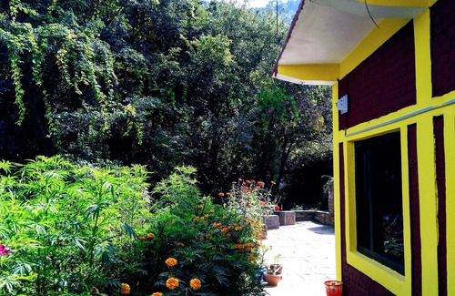 Kaul House | Himalayan View,Chirpy Morning