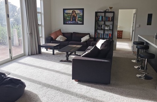 Himatangi Beach House | Himatangi Beach House - two Minutes Walk to the Beach