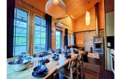 Jamsa Ski Chalet | Himos Virpi 8-person cottage with jacuzzi