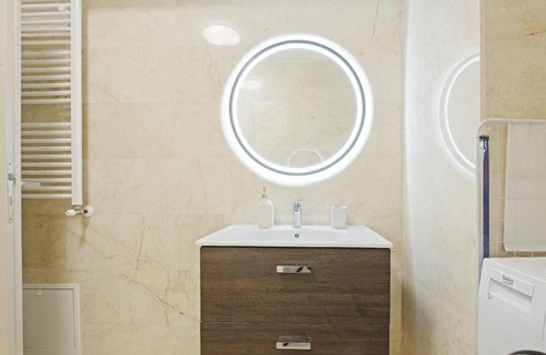 Iasi Apartment | Himson-Green Apartment