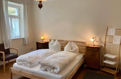 Korperich House | Hinkelshof - 3 Gästezimmer - naturnah, ökologisch, urig, Selbstversorgerküche