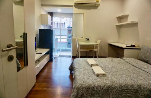 Yan Nawa Apartment | Hip & Funky Sathon15 apartment close to BTS St Louis