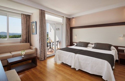 Costa de los Pinos Hotel | Hipotels Eurotel Punta Rotja & Spa