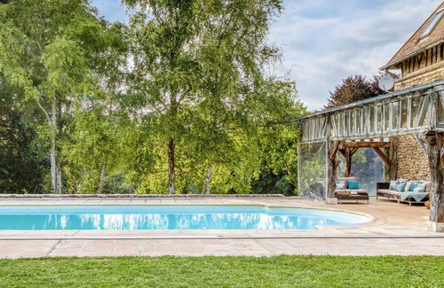 Saint-Etienne-sous-Bailleul House | Historic property with swimming pool and park, between Paris and Rouen, near Giverny