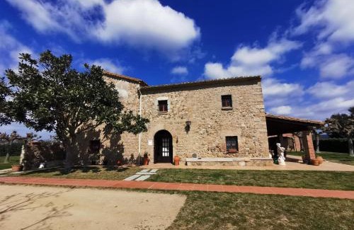 Llagostera House | Histórica Masía con Piscina, Rodeada de Bosques y Campos, Ideal para Familias y Amigos - ES-209-36