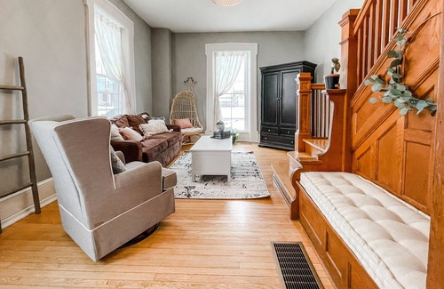 Marion House | Historic 1860 Charm, Modern Amenities Comfort