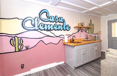 San Clemente House | Historic 3br Central Tucson Casa Clemente minutes from Downtown, UofA midtown