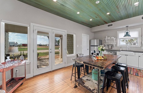 Fredericksburg House | Historic and Luxury Farmhouse on 290 Wine Corridor