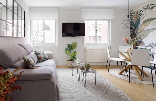 Aviles Apartment | Historic area with garage included