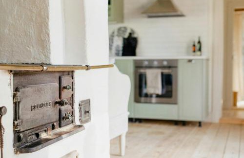 Lillykyrka House | Historic Bakehouse In Idyllic Grindtorp