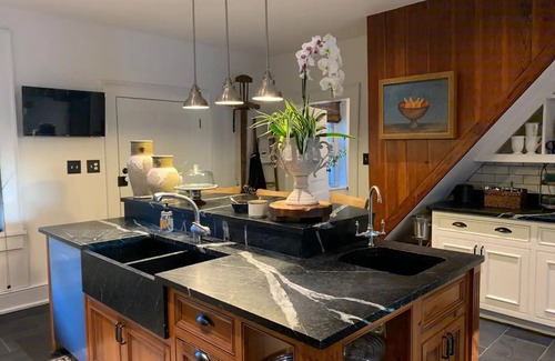 Mount Vernon Condo | Historic Boyd Harvey House and Grounds 2 Bedroom Home by RedAwning