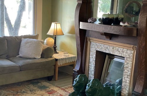Merion Village Apartment | Historic brick double in premium location of German Village with private garage