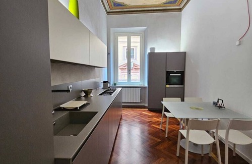 Old Town Apartment | Historic Center Modena- Corso Canalgrande Theater House