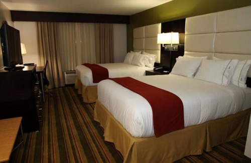 Madison Hotel | Historic Charm! 4 Modern Units Near Attractions