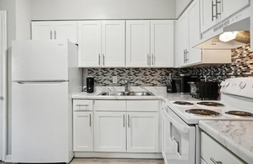 Wilmington Apartment | Historic Charm Meets Modern Comfort The Chateau