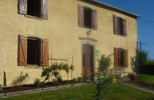 Serocourt Cottage | Historic Château with Modern Comforts, Electric Vehicle Charging, Near Vittel’s Thermal Baths