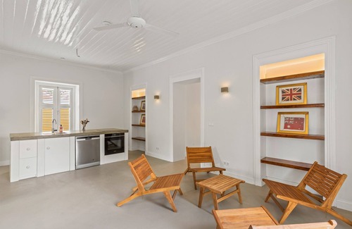 Koralengebied House | Historic City Villa Curaçao with Pool & Garden