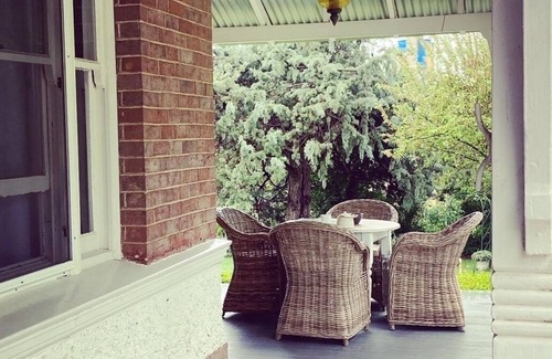 Harden House | Historic Country Homestead Retreat