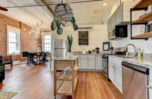 Denison Apartment | Historic Denison Loft with a View
