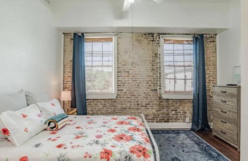 Central Business District Apartment | Historic District Apartment Quiet Street Central Location!