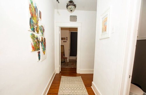 Huntsville House | Historic District with Local Art - Gallery House