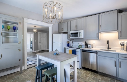 Historic District Apartment | Historic dog-friendly home 2 blocks to Main St