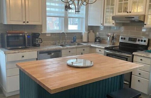 Washington House | Historic Downtown 1910 Brick 2 Story Home