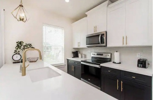 Hammond Condo | HiSTORIC DOWNTOWN HAMMOND CONDO 2 bed, 2 bath