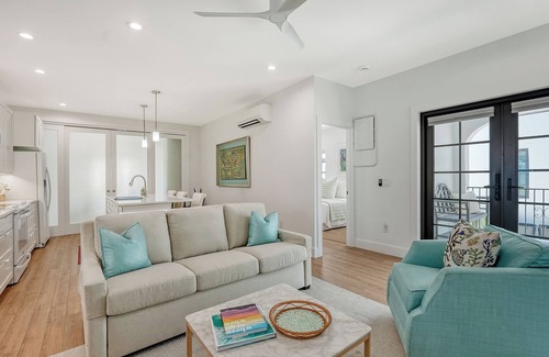 Burns Square House | Historic Downtown Sarasota - Gem II