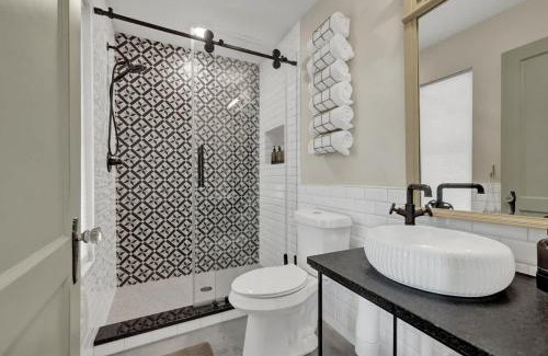 New Braunfels House | Historic Gem near Schlitterbahn