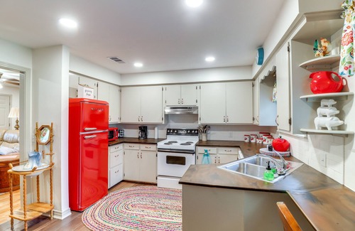 Higden House | Historic Greers Ferry Home < 2 Mi to Shiloh Marina