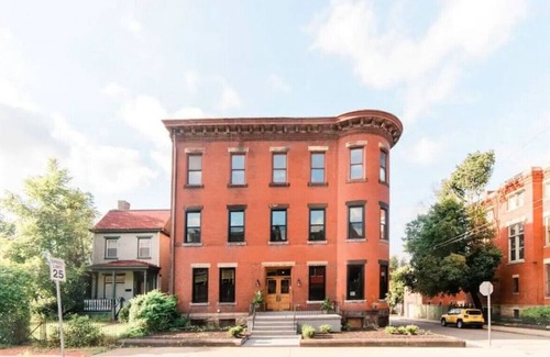 Manchester Apartment | Historic Hamilton Music Hall Studio