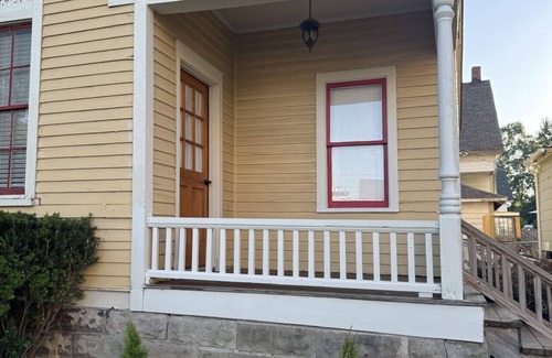 Port Huron House | Historic Home Downtown Port Huron