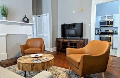 Central Business District Apartment | Historic home in downtown Mobile