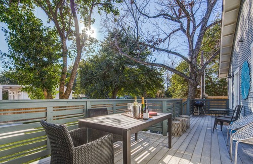 Midtown House | Historic Home on Quiet Street Minutes from The Pearl, Zoo, Alamo and Riverwalk