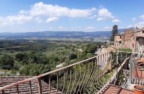 Citta della Pieve House | Historic house in old town with breathtaking views