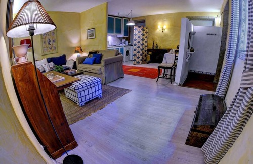 Aldoar Foz do Douro e Nevogilde Apartment | Historic house opposite the mouth of the River Douro.