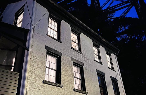 Kingston House | Historic house overlooking Rondout Creek