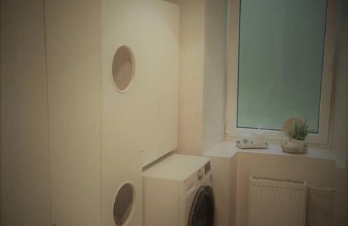 Business District Apartment | Historic house residence