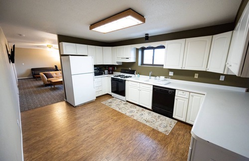 Superior Apartment | Historic innkeeper's apartment above a brewery taproom