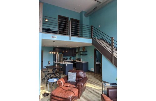 Utica Condo | Historic Loft Suite Frances/Starved Rock/Utica