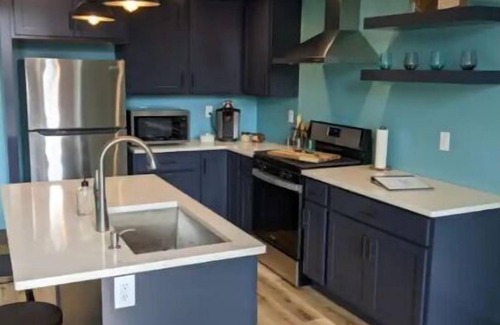 Utica Condo | Historic Loft Suite Frances/Starved Rock/Utica