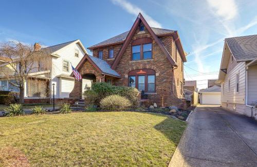 Lorain House | Historic Lorain Home Walk to Lake Erie!