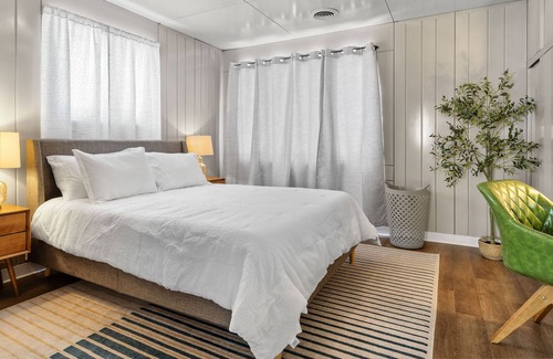University Heights House | Historic Lustron home in the heart of University Heights