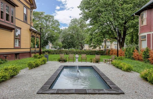 Council Bluffs House | Historic Mansion with lots of charm!