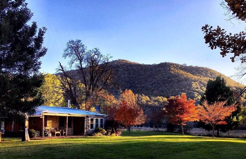 Howqua Cabin | Historic Miners Cottage on Howqua River