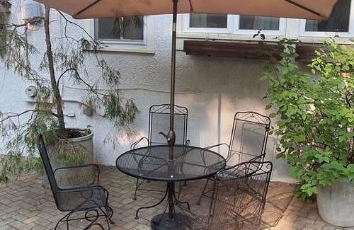 Oak Park Apartment | Historic Oak Park Residence