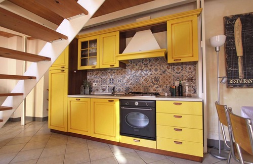 Mologno Apartment | Historic Palazzo Apartment with a large private garden in the old town of Barga.
